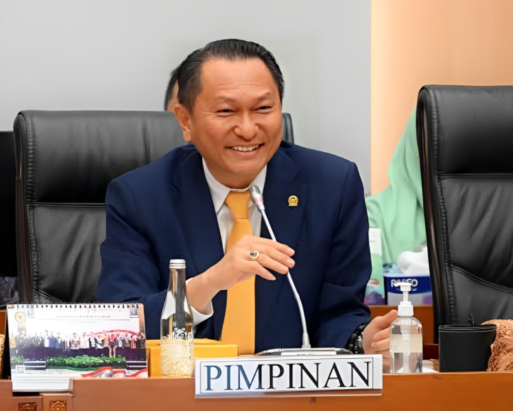 DPR: RUPTL 2025–2034 Bisa Dongkrak Investasi Rp 3.000 Triliun!