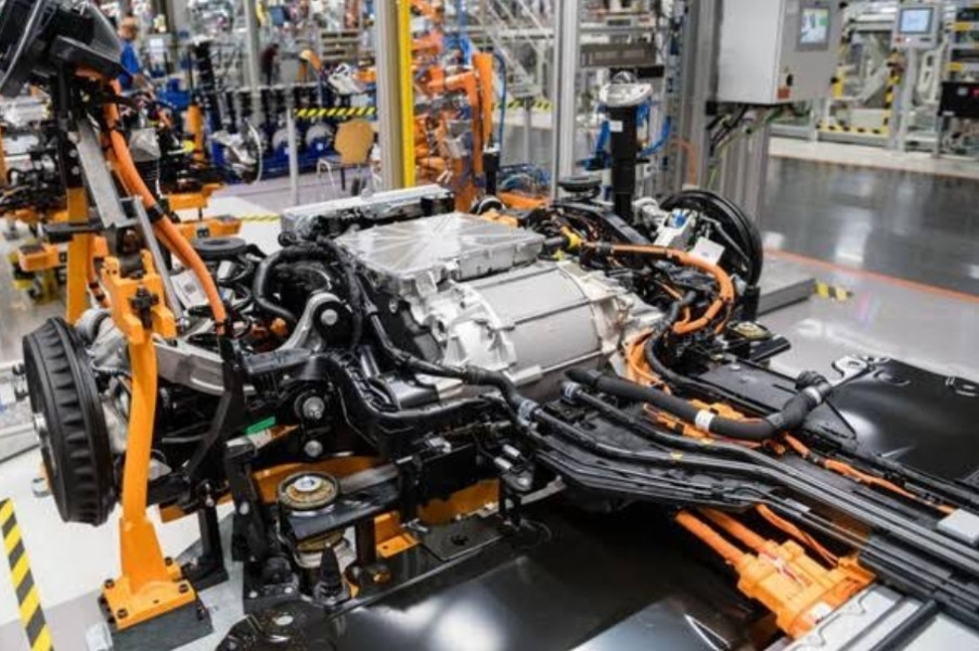 Proyek Industri Baterai Senilai USD 8 Miliar Ditarget Rampung 2027