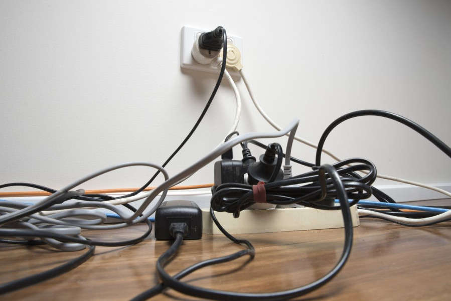 Kabel di Rumah Sering Berantakan? Simak di Sini Tips agar Kabel Jadi Rapih!