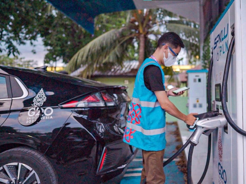 Sambut Lebaran Idul Fitri, 1.299 Unit SPKLU Siaga Layani Pengguna Mobil Listrik