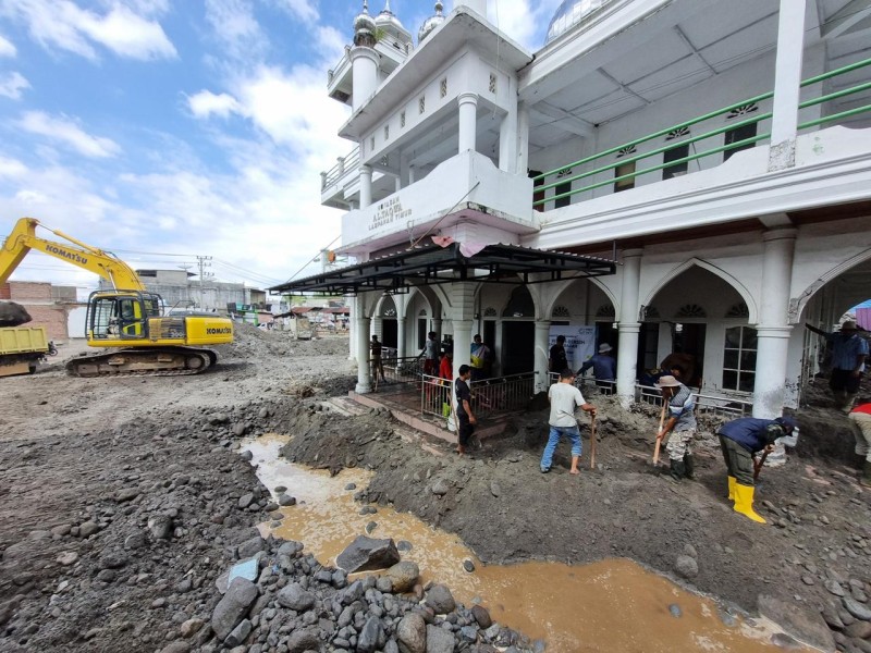Pascalistrik Normal, PLN Fokus Pulihkan Masjid di Aceh
