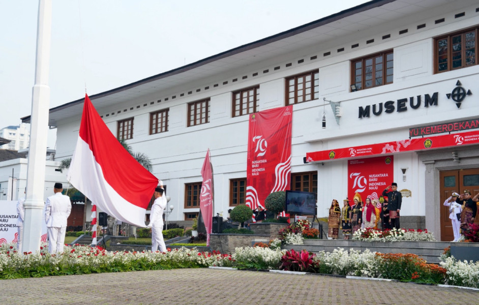 Gelar Upacara HUT RI Ke-79, Ini Pesan Menteri ESDM untuk Indonesia Maju