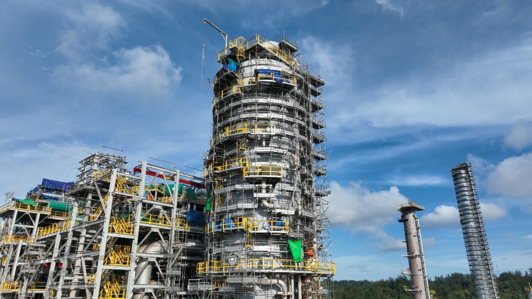 Bahlil Klaim Ada Udang di Balik Batu dalam Proyek RDMP Balikpapan