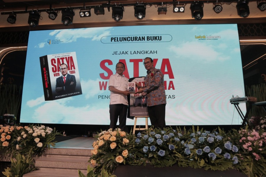 Anggota DEN Satya Widya Yudha Resmi Luncurkan Buku Visionary Autobiography