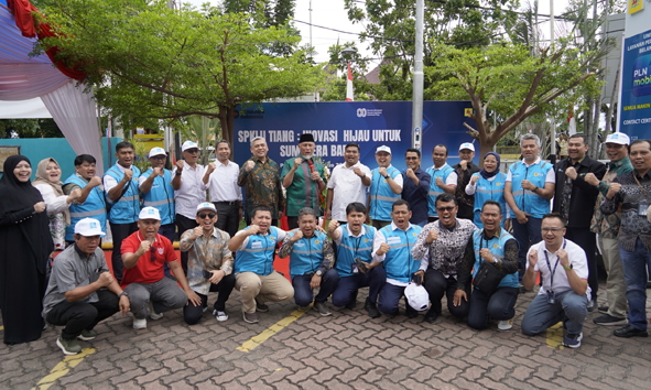 PLN Enjiniring Resmikan SPKLU Tiang Pertama di Sumatera, Operasikan 19 Unit di Dua Provinsi