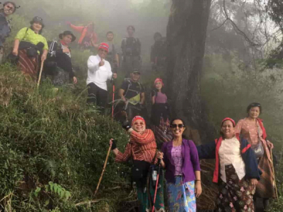 Jalur Pendakian Gunung Prau Dibuka Kembali, GeoDipa Gelar Vaksinasi Hingga Diskusi di Atas Awan